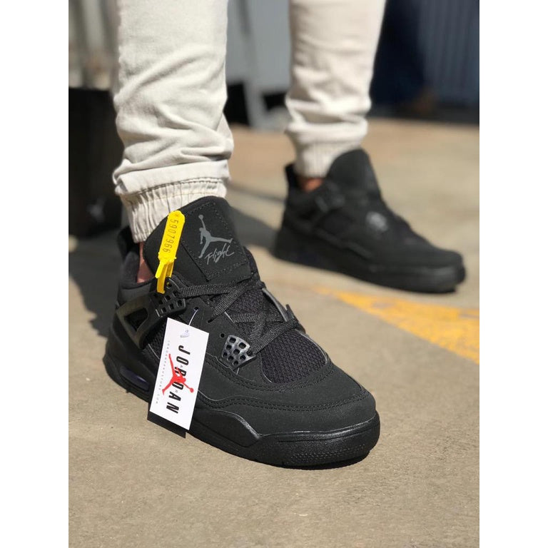 Air Jordan 4 - Black Cat Preto