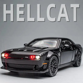 Dodge Challenger Hellcat Carro de brinquedo para escala 1: 32 Carros Metel fundidos Brinquedo puxar para trás Carros modelo Hellcat com som e luz Hellc