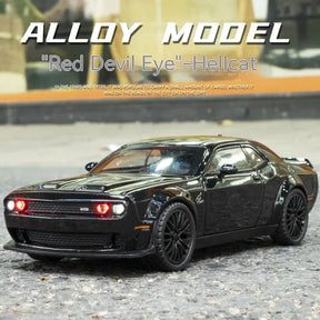 Dodge Challenger Hellcat Carro de brinquedo para escala 1: 32 Carros Metel fundidos Brinquedo puxar para trás Carros modelo Hellcat com som e luz Hellc